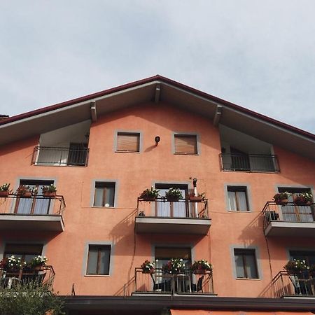 Hotel Cristina Verrayes Extérieur photo