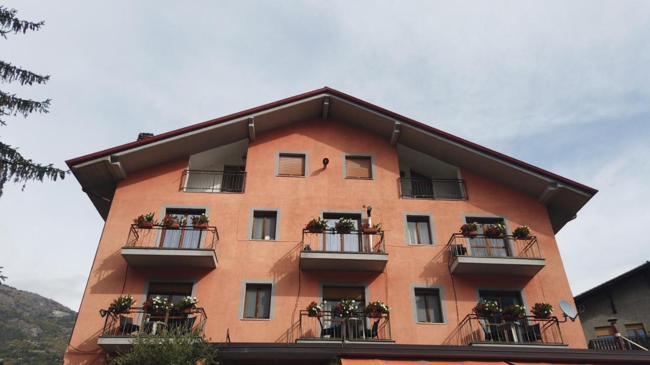 Hotel Cristina Verrayes Extérieur photo
